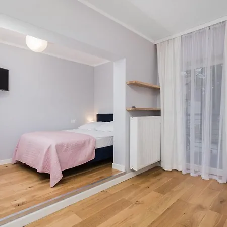 Δωμάτια σε οικογενειακή κατοικία Zabba *