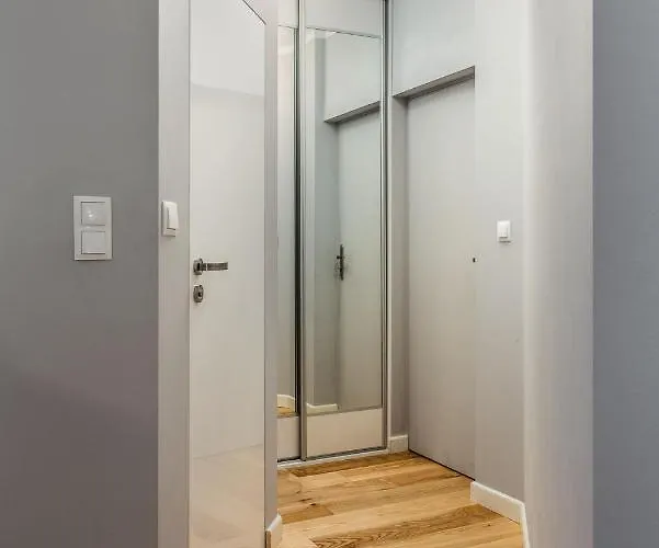 ホームステイ Zabba ポビエロボ