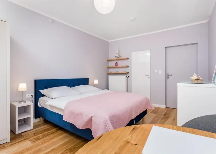 ホームステイ Zabba ポビエロボ